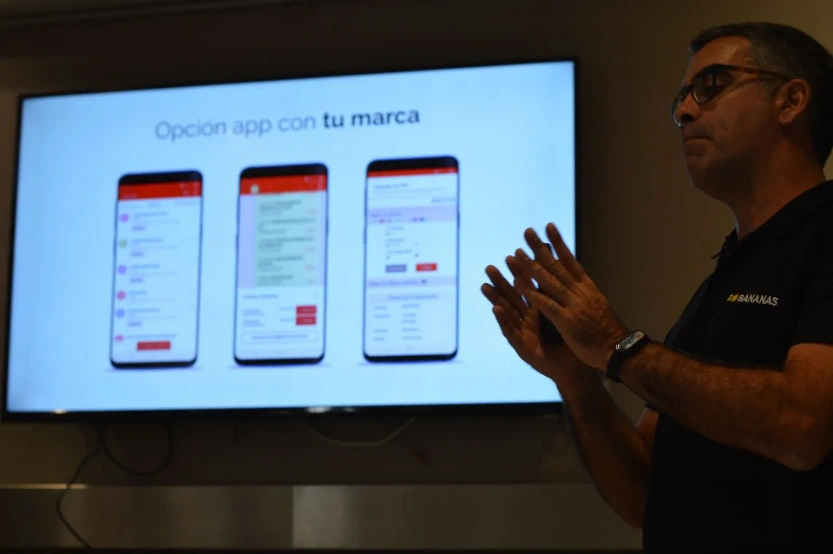 [06] App cliente con tu marca